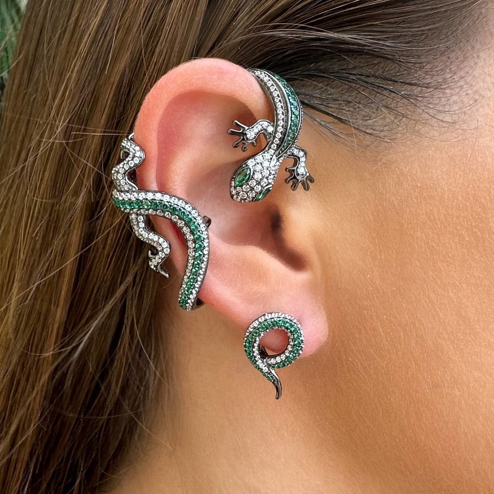 Single Statement Gecko Ear Jacket - Black NEW!!!